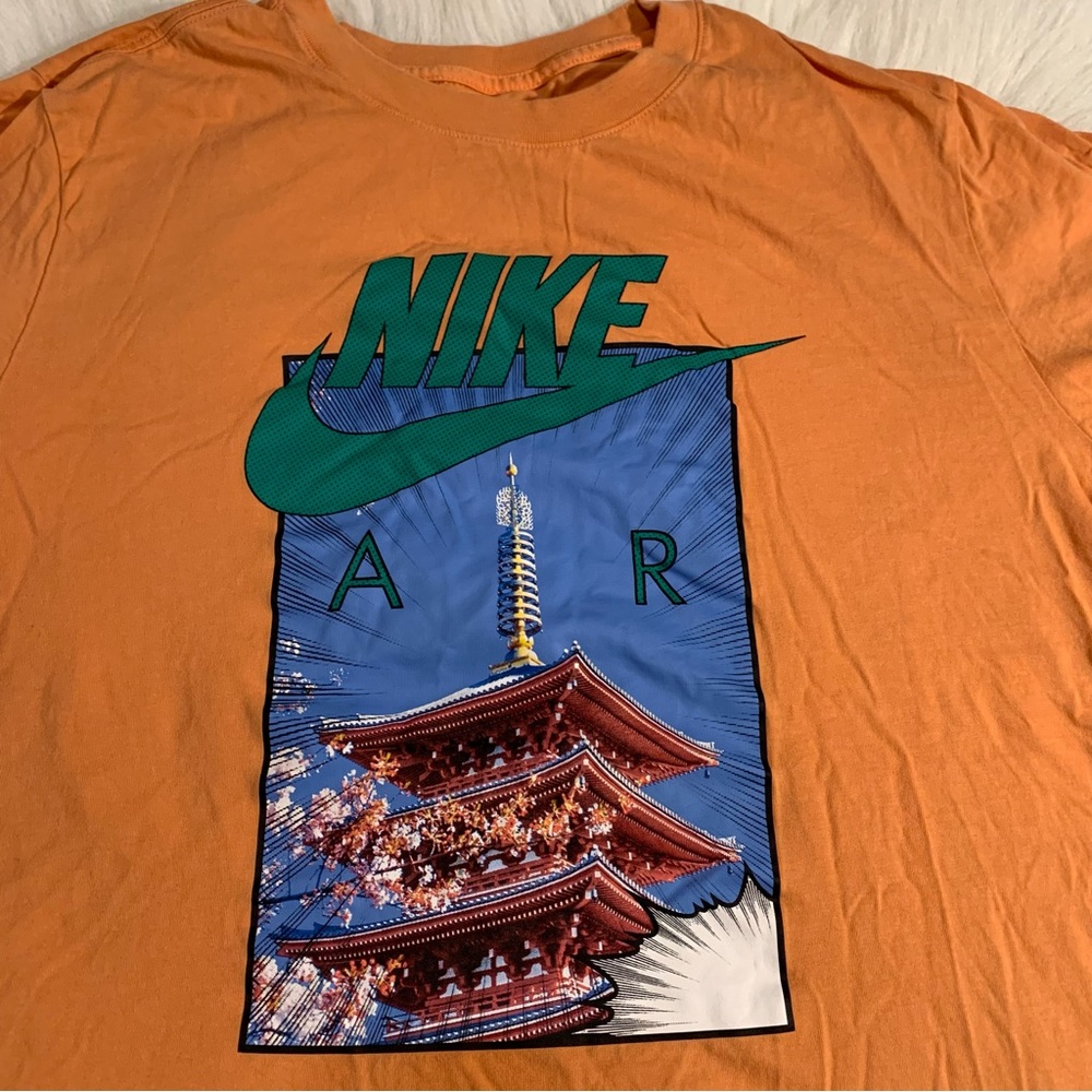 Nike Rare Graphic Tshirt
